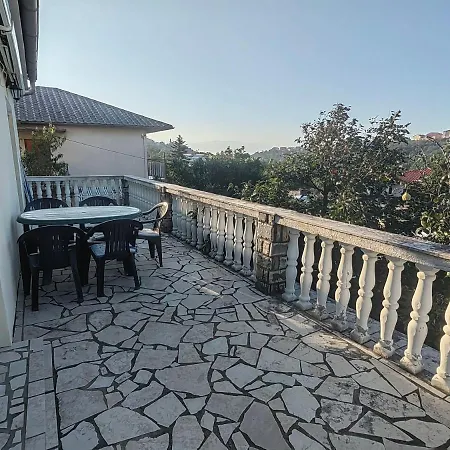 Oasis Lejlighed